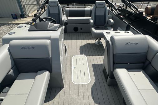 Bentley-pontoons 223-ELITE-SWINGBACK image