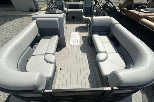 Bentley-pontoons 223-ELITE-SWINGBACK image