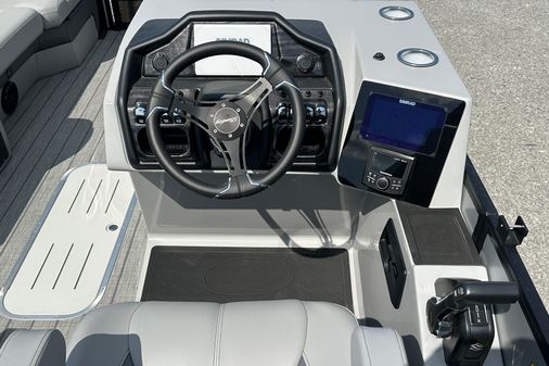 Bentley-pontoons 223-ELITE-SWINGBACK image