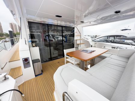 Azimut FLY-60-FLYBRIDGE image