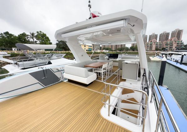 Azimut FLY-60-FLYBRIDGE image