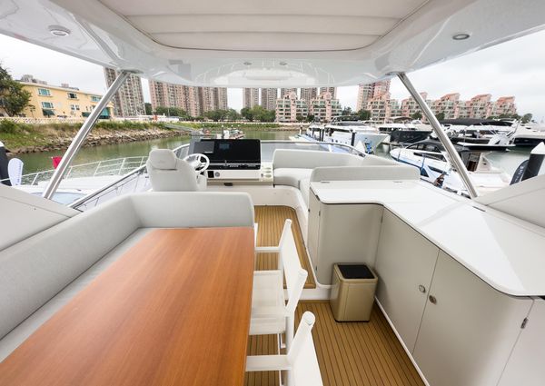 Azimut FLY-60-FLYBRIDGE image