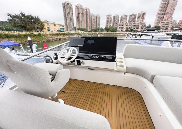 Azimut FLY-60-FLYBRIDGE image