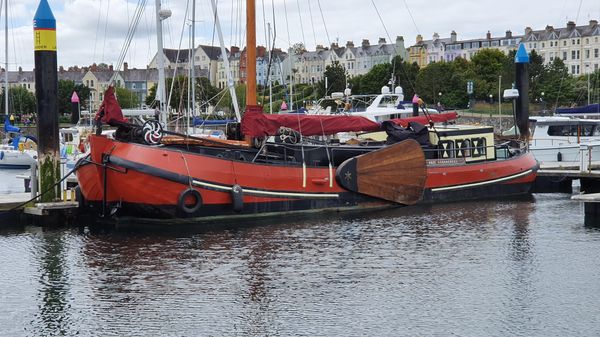 Classic Dutch Sailing Barge 