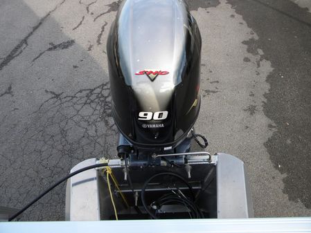 Bennington 20SVF image