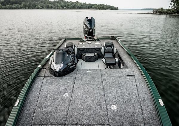 Lund 1875-PRO-V-MUSKY-XS image