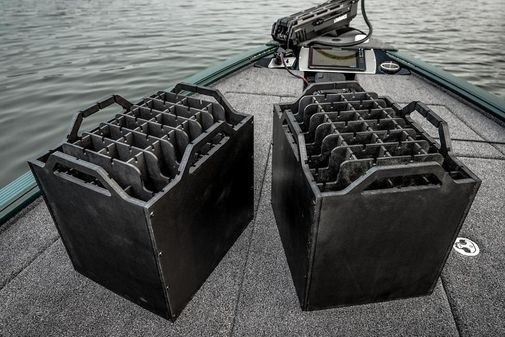 Lund 1875-PRO-V-MUSKY-XS image