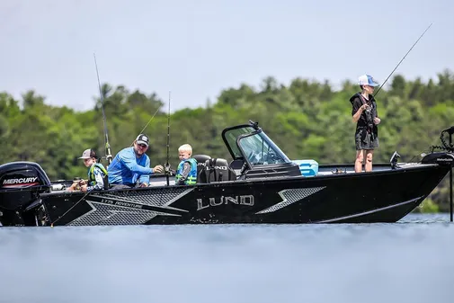 Lund 1775-ADVENTURE-SPORT image