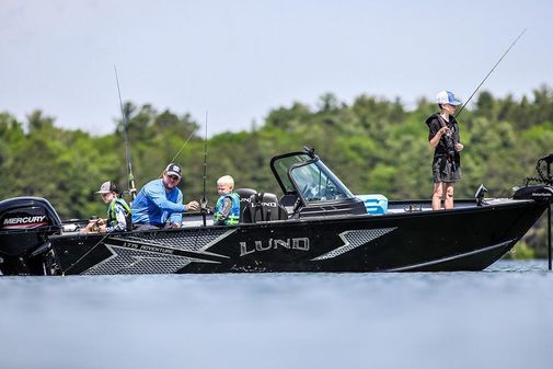 Lund 1775-ADVENTURE-SPORT image