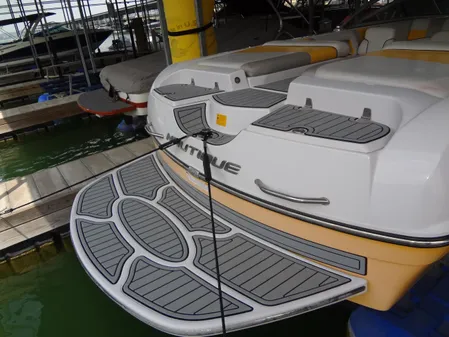 Correct Craft Super Air Nautique 230 image