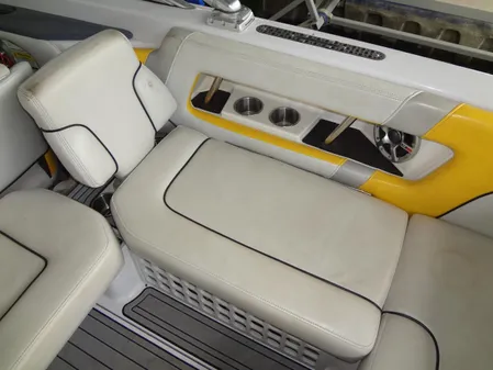 Correct Craft Super Air Nautique 230 image