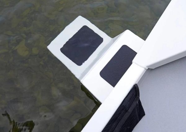 Lund 1760-PREDATOR-TILLER image