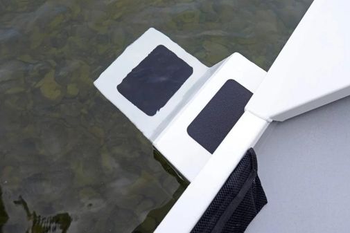 Lund 1760-PREDATOR-TILLER image