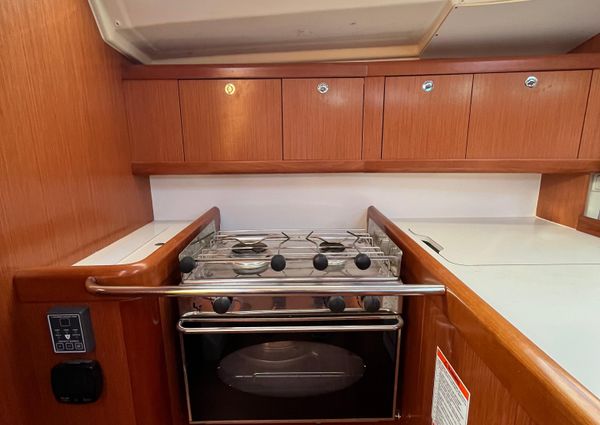 Beneteau OCEANIS-37 image