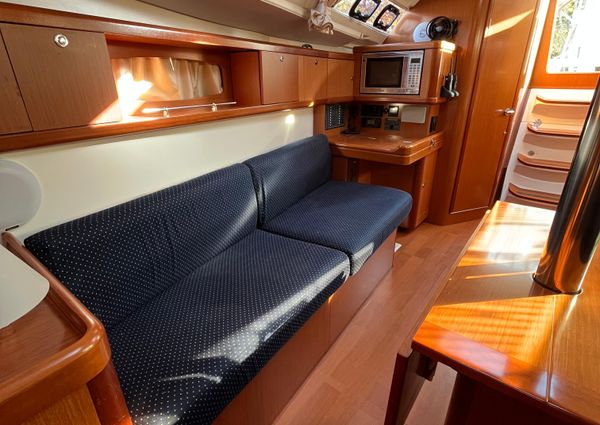 Beneteau OCEANIS-37 image