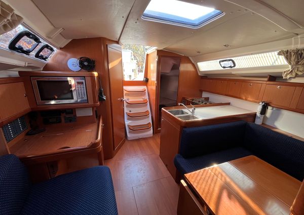 Beneteau OCEANIS-37 image