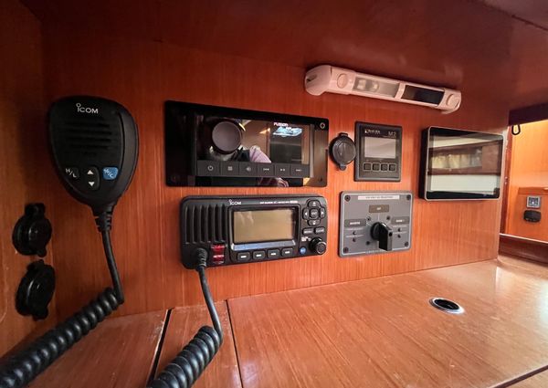 Beneteau OCEANIS-37 image