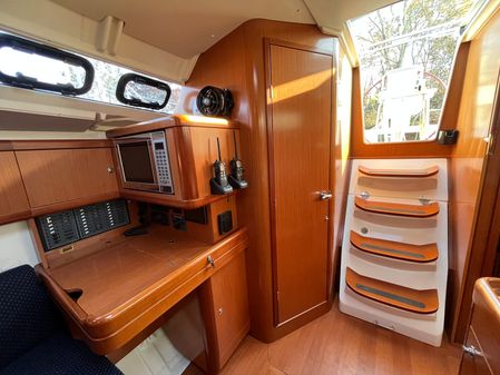 Beneteau OCEANIS-37 image