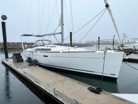 Beneteau OCEANIS-37 image