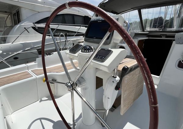 Beneteau OCEANIS-37 image