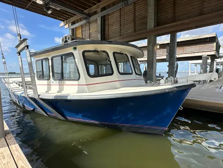 Custom Jefferson Fiberglass - 32 Laffite Skiff 