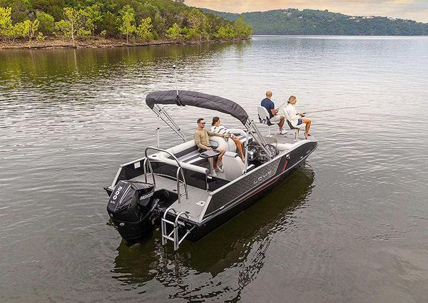 Lowe SPORT-DECK-224 image