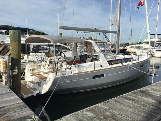 Beneteau Oceanis 41 - main image