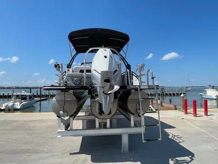 Harris 250 Solstice image