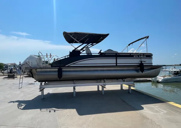 Harris 250 Solstice image