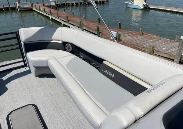 Harris 250 Solstice image