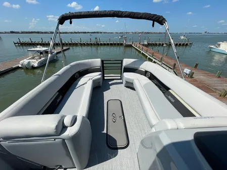 Harris 250 Solstice image