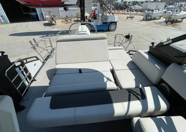 Harris 250 Solstice image