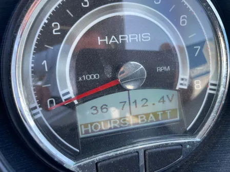 Harris 250 Solstice image