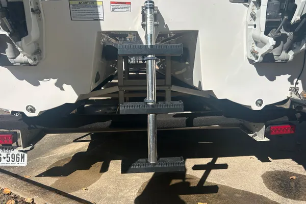 Twin Vee 260 VIVA image