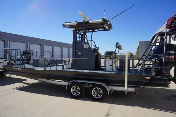 Boat Right 25'8'' Custom Flat image