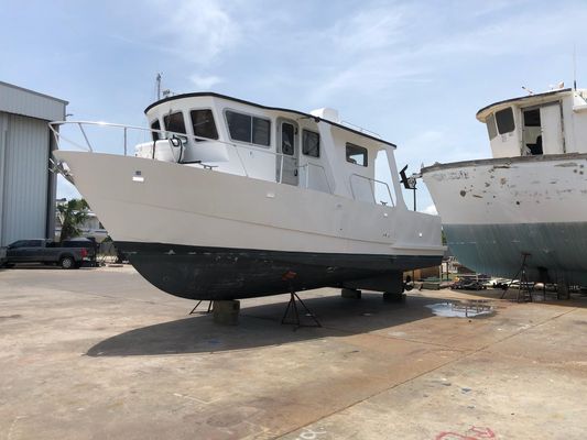 Bruce-roberts 40-TRAWLER - main image