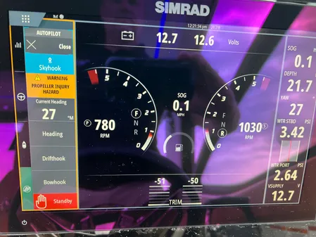 Sea Ray 320 Sundancer image