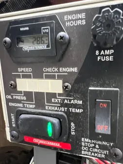 Sea Ray 320 Sundancer image