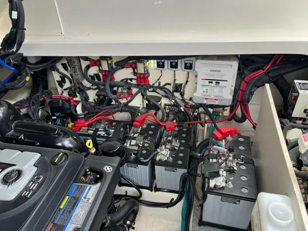 Sea Ray 320 Sundancer image