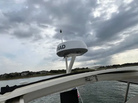 Sea Ray 320 Sundancer image