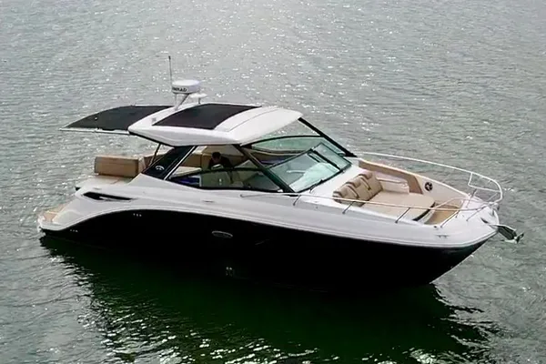 Sea Ray 320 Sundancer image