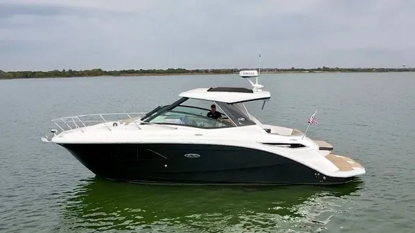 Sea Ray 320 Sundancer image