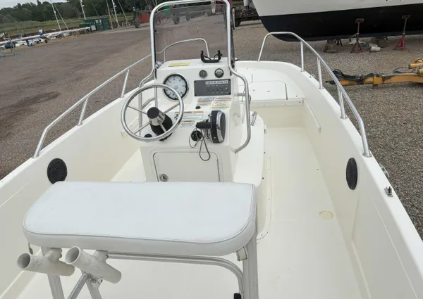 Bayliner ELEMENT-CC6 image