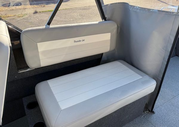 Thunder-jet 200-LUXOR image