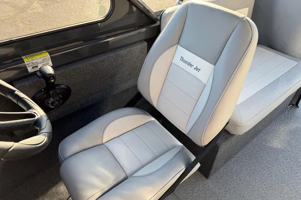 Thunder-jet 200-LUXOR image