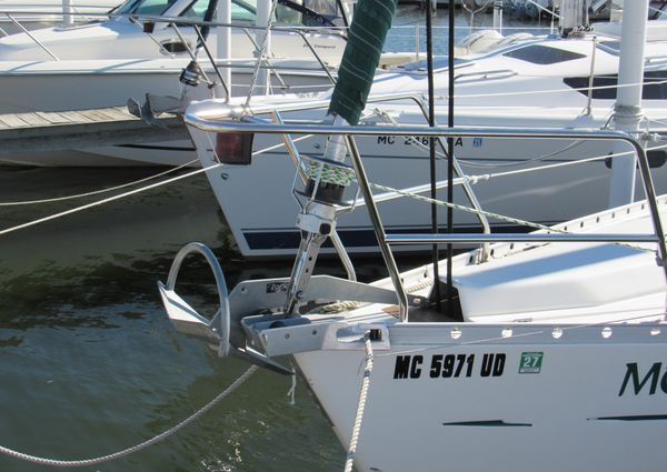 Beneteau 381 image