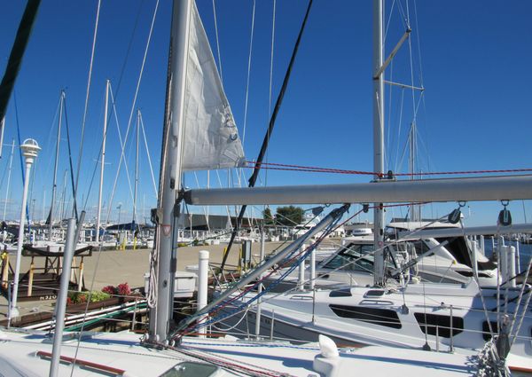 Beneteau 381 image