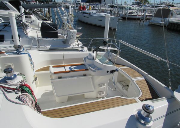 Beneteau 381 image