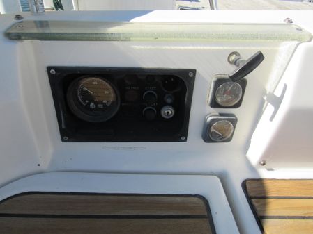 Beneteau 381 image