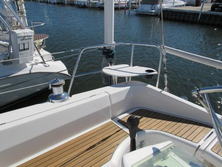 Beneteau 381 image